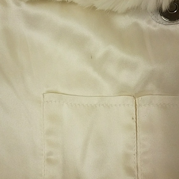 White Rabbit Fur Bag - Picture 4 of 5